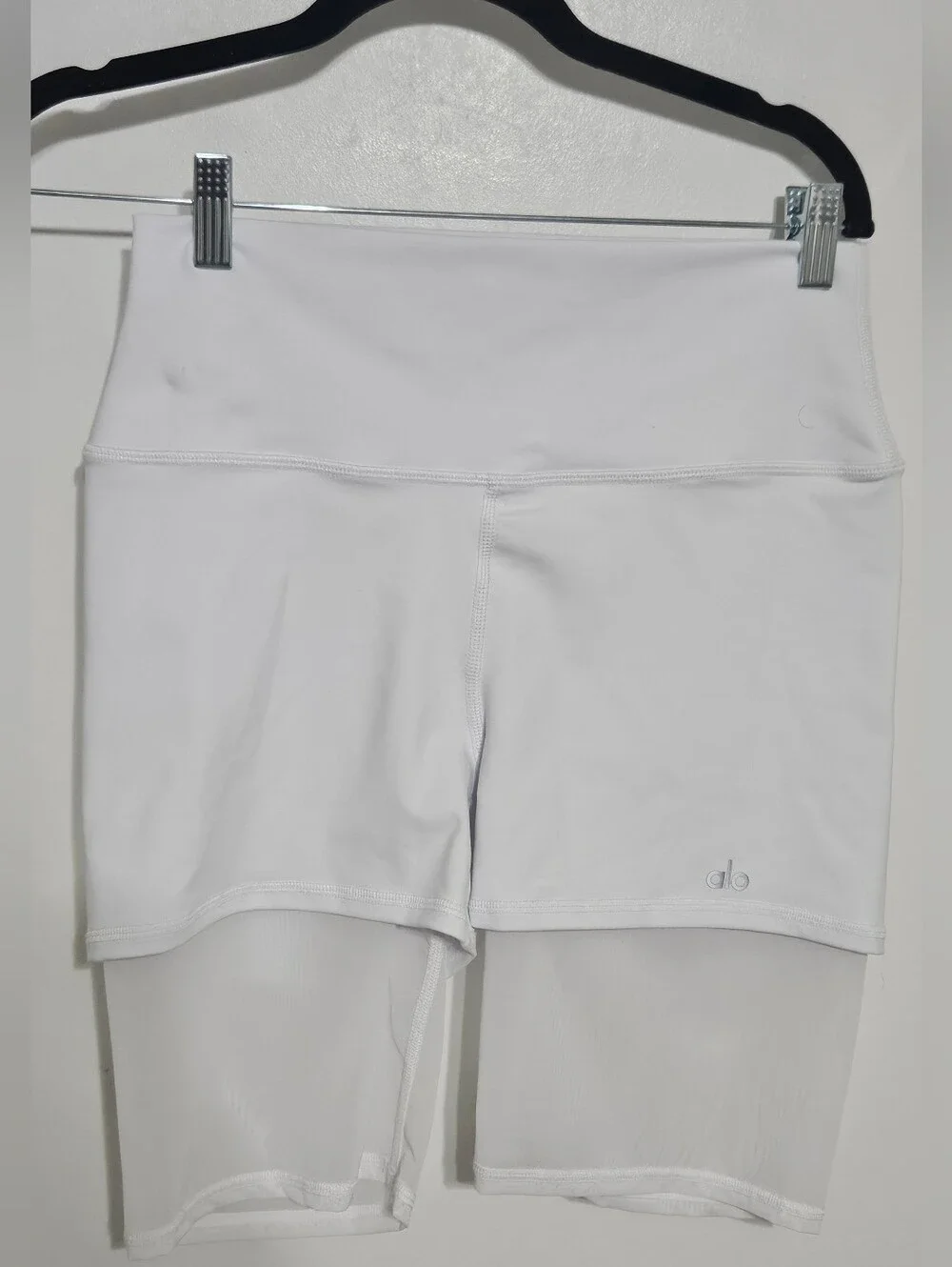 Alo Yoga High Waist Lavish Short Mesh White Size L